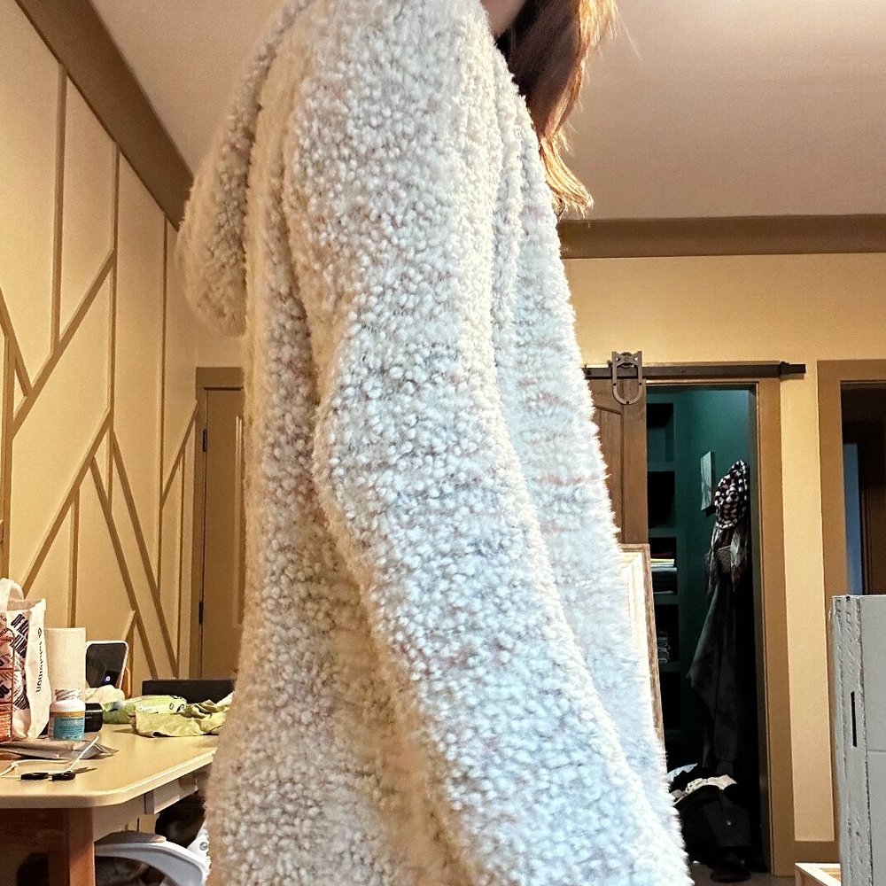 sweater - Picture 2 of 3